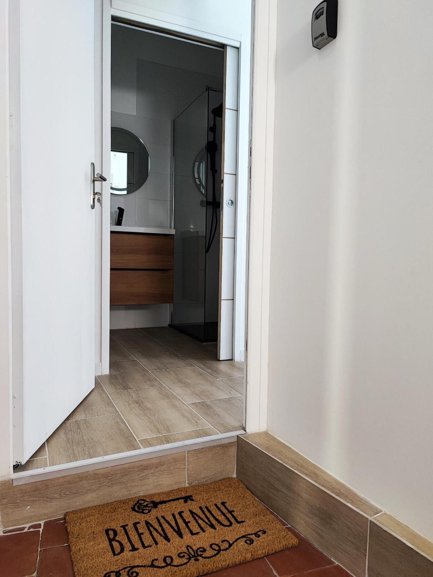Pause Entre Cite Et Bastide *clim *wifi *smart Tv Apartment