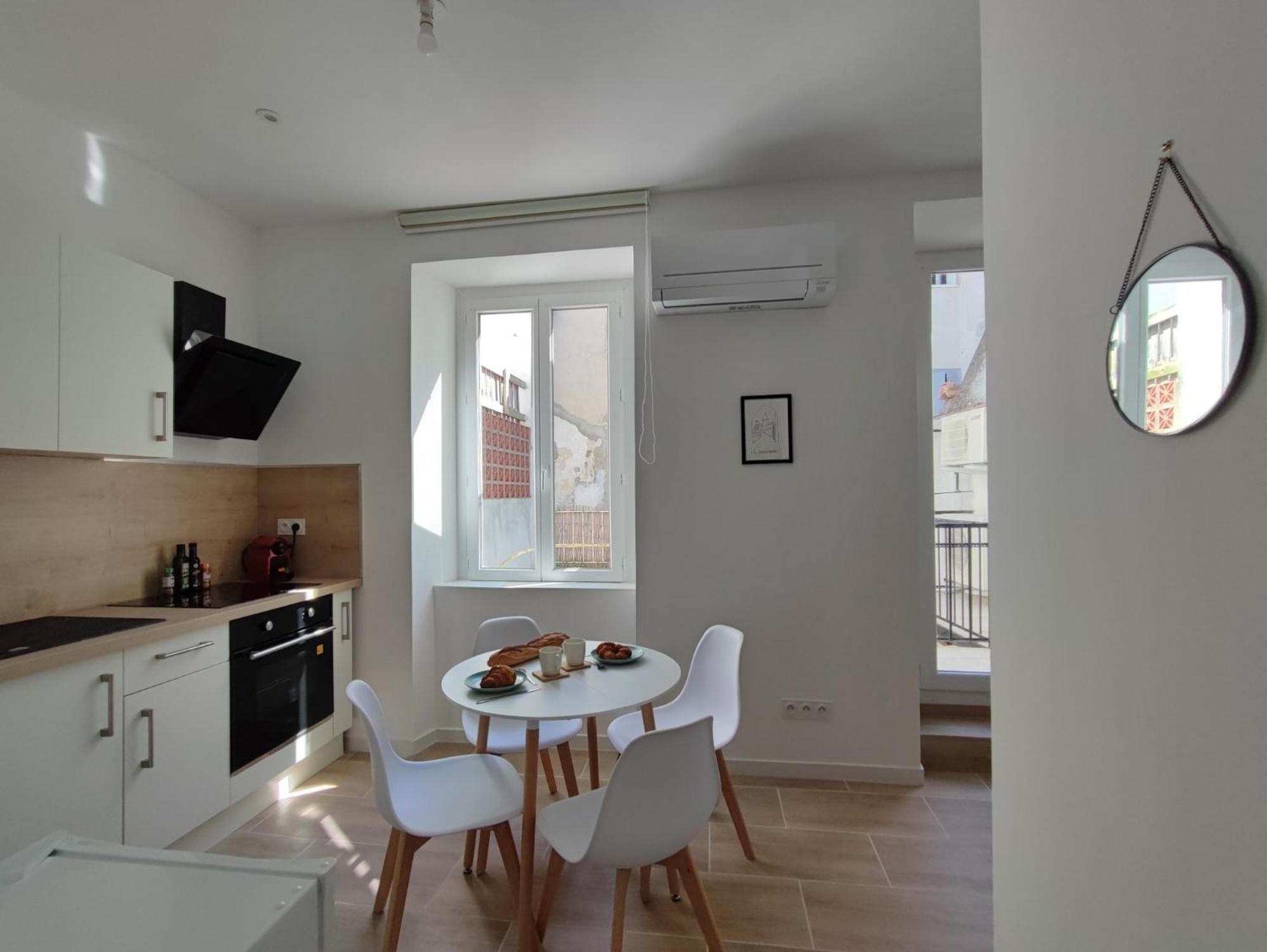 Pause Entre Cite Et Bastide *clim *wifi *smart Tv Apartment Carcassonne