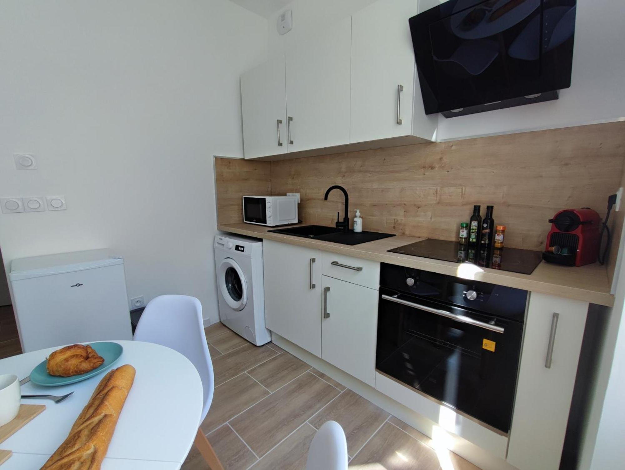 Apartment Pause Entre Cite Et Bastide *clim *wifi *smart Tv Carcassonne