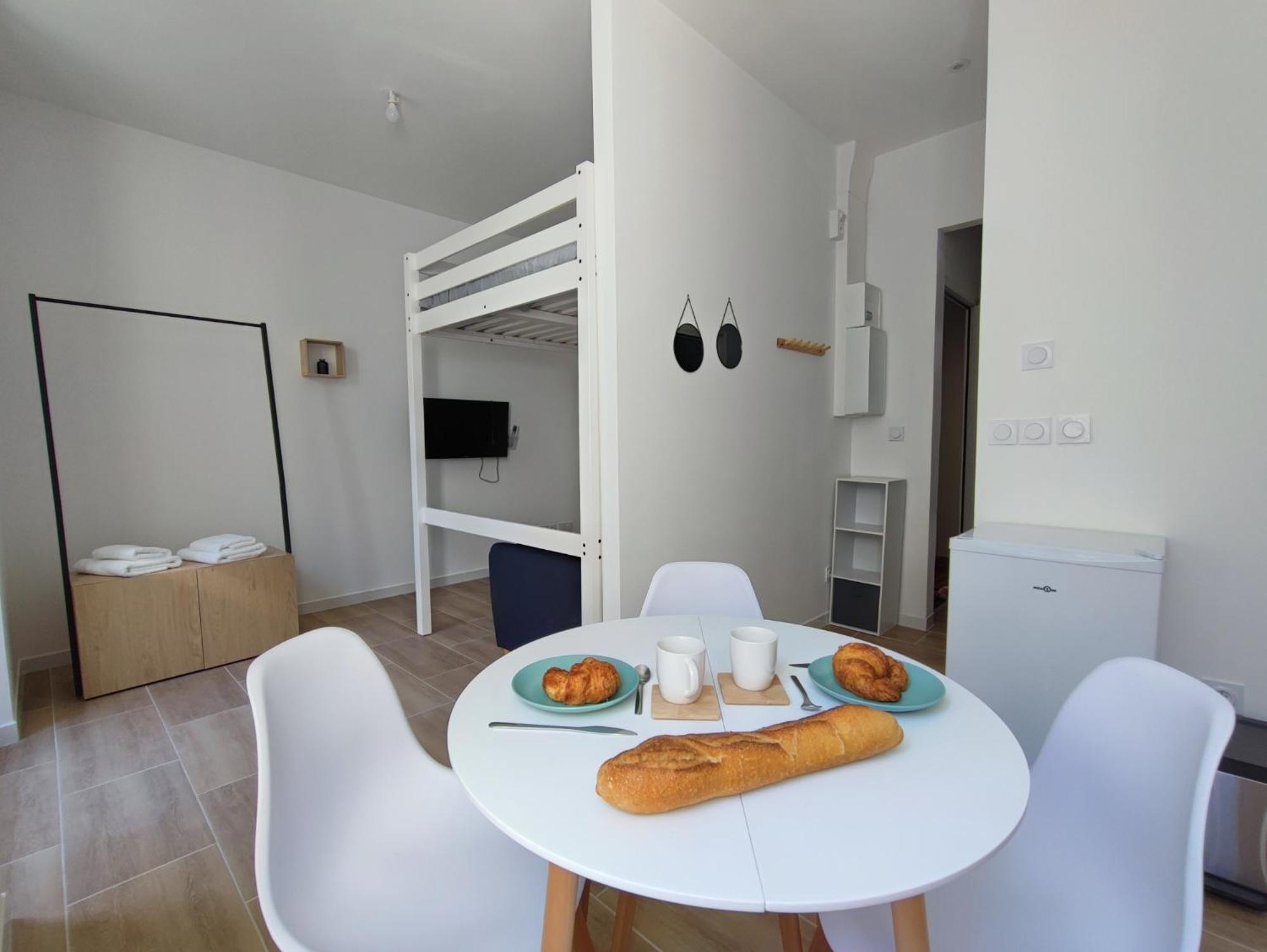 Pause Entre Cite Et Bastide *clim *wifi *smart Tv Apartment
