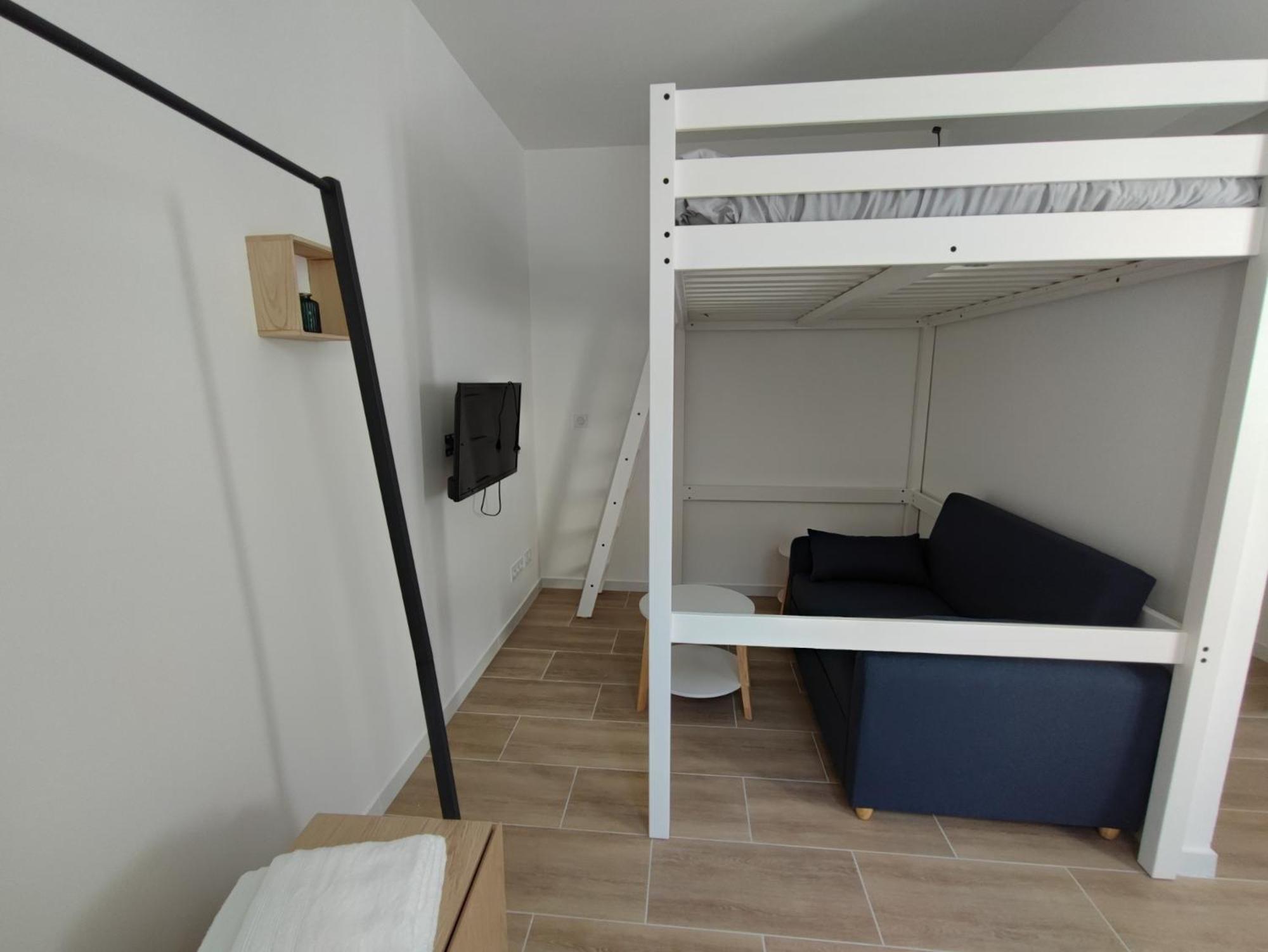 Pause Entre Cite Et Bastide *clim *wifi *smart Tv Carcassonne