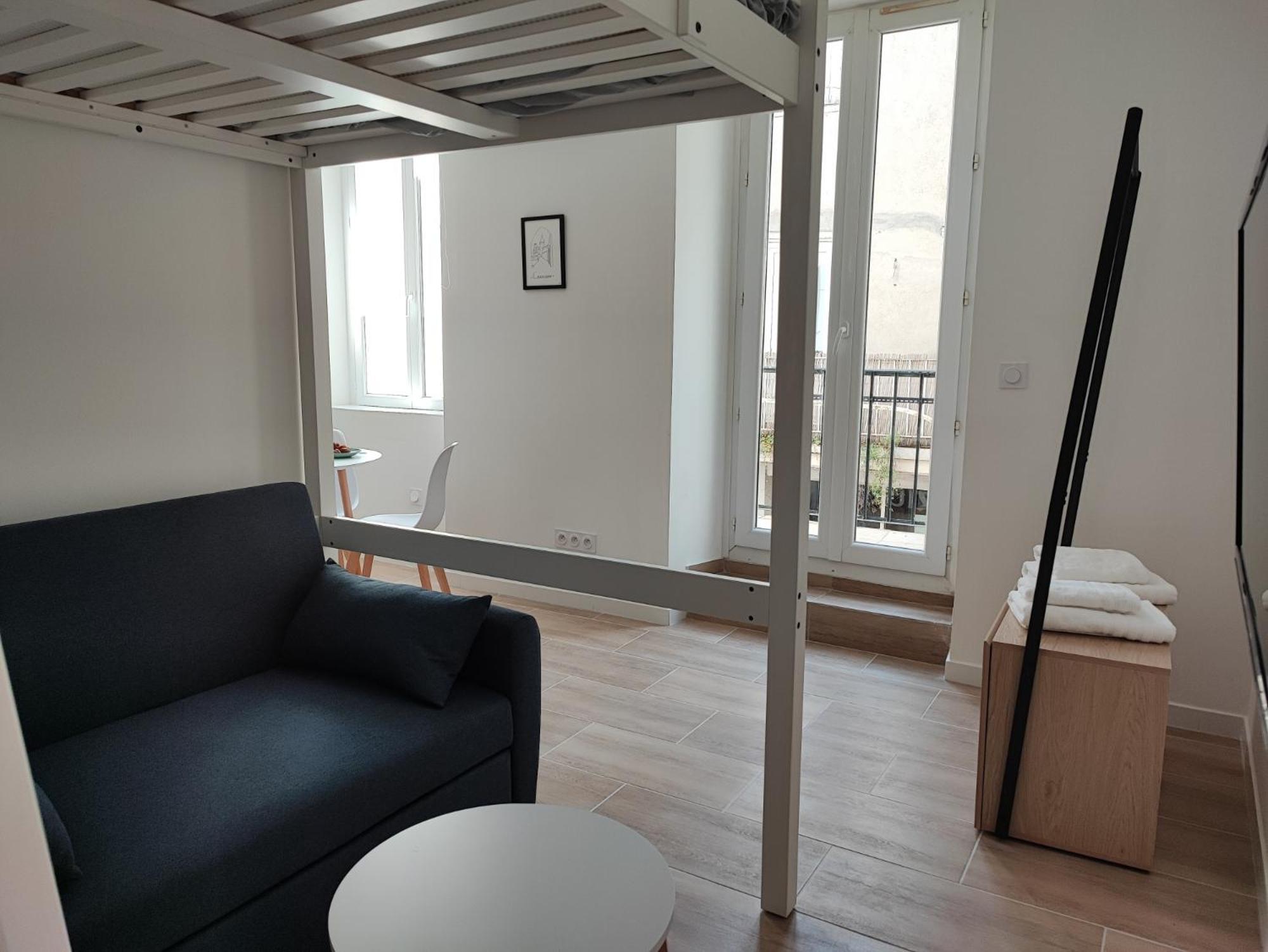 Pause Entre Cite Et Bastide *clim *wifi *smart Tv Apartment