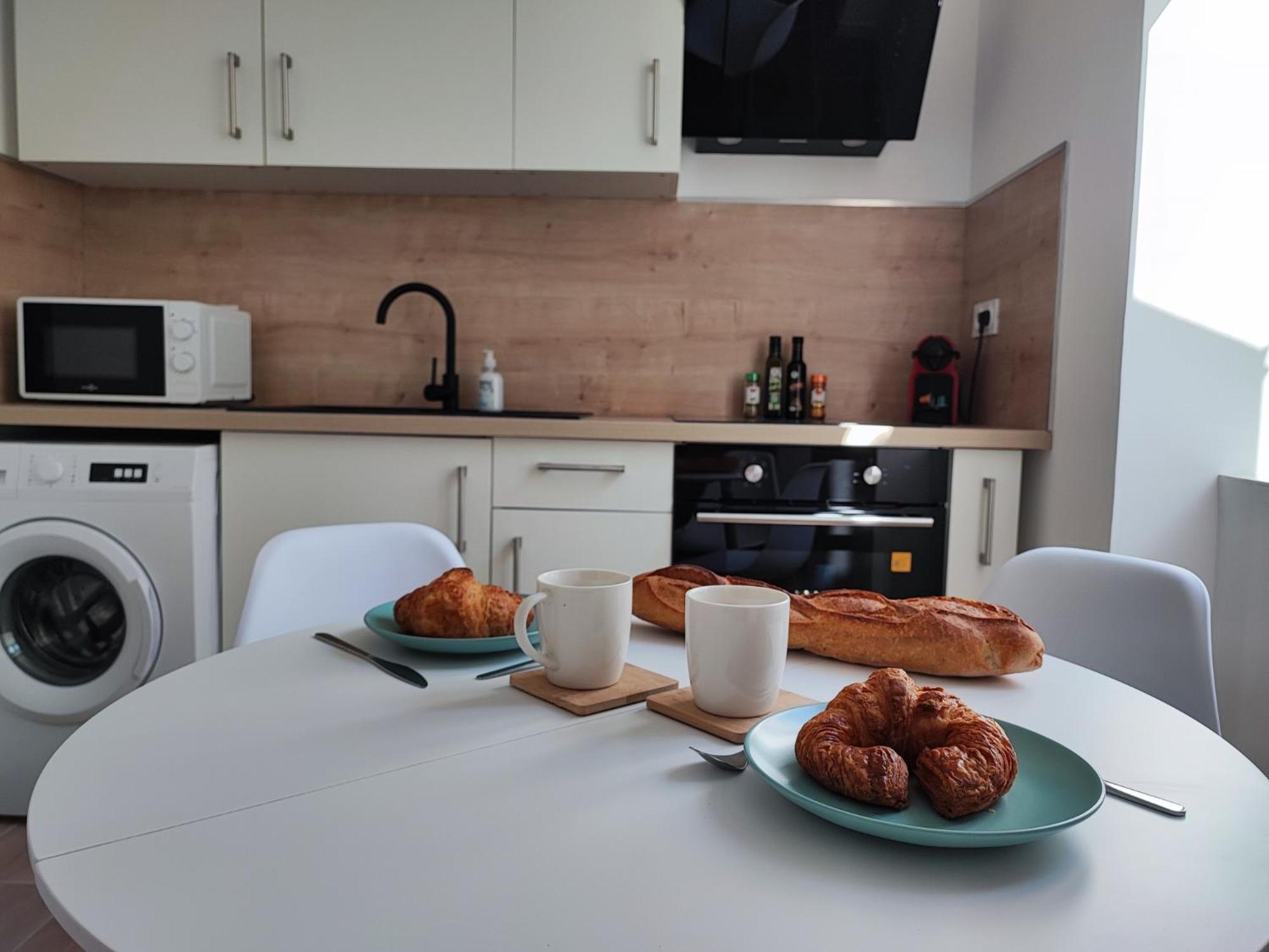 Pause Entre Cite Et Bastide *clim *wifi *smart Tv Apartment Carcassonne